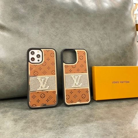 Case Ốp điện thoại iPhone Da LV Charm Nổi Đính đá sang chảnh iPhone 11/12/13/Pro/Promax