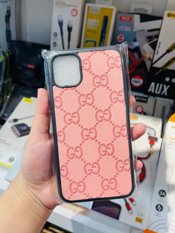 CASE IPHONE NHÁM DA SỌC GUCCI