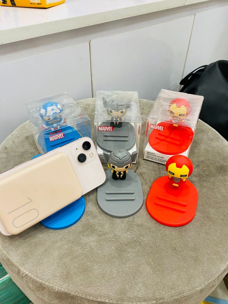 GIÁ ĐỠ ĐIỆN THOẠI SIÊU ANH HÙNG MARVEL (3 mẫu)
