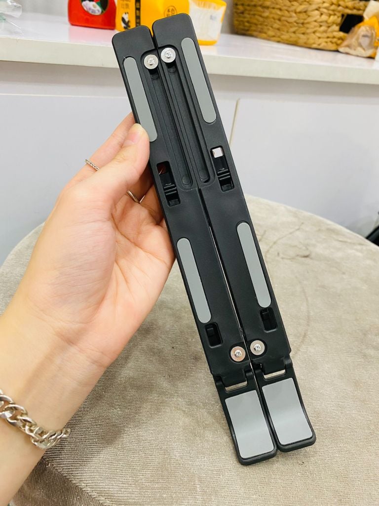 GIÁ ĐỠ LAPTOP creative folding storage bracket (Bằng NHỰA)