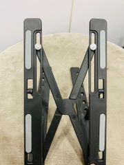 GIÁ ĐỠ LAPTOP creative folding storage bracket (Bằng NHỰA)