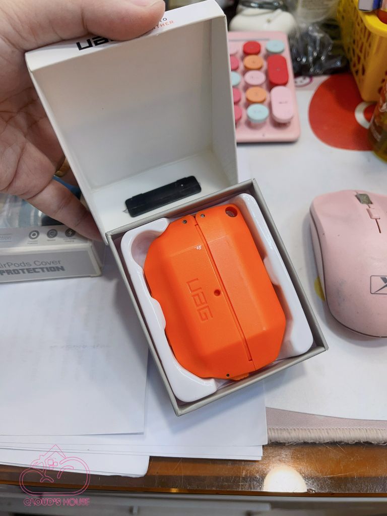 COVER CASE AIRPOD UAG