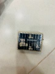 COVER AIRPOD GẤU BURBERRY form vuông vali