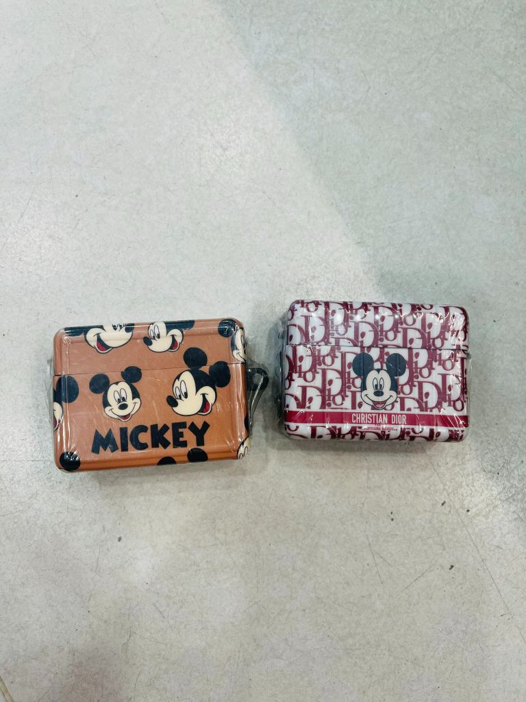 COVER AIRPOD MICKEY Form Vuông