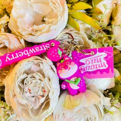 MÓC KHÓA GẤU HỒNG LOTSO Má hồng - ( DÂY HỒNG )