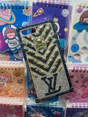CASE IPHONE LV Đính Đá Sang Chảnh Form Vuông