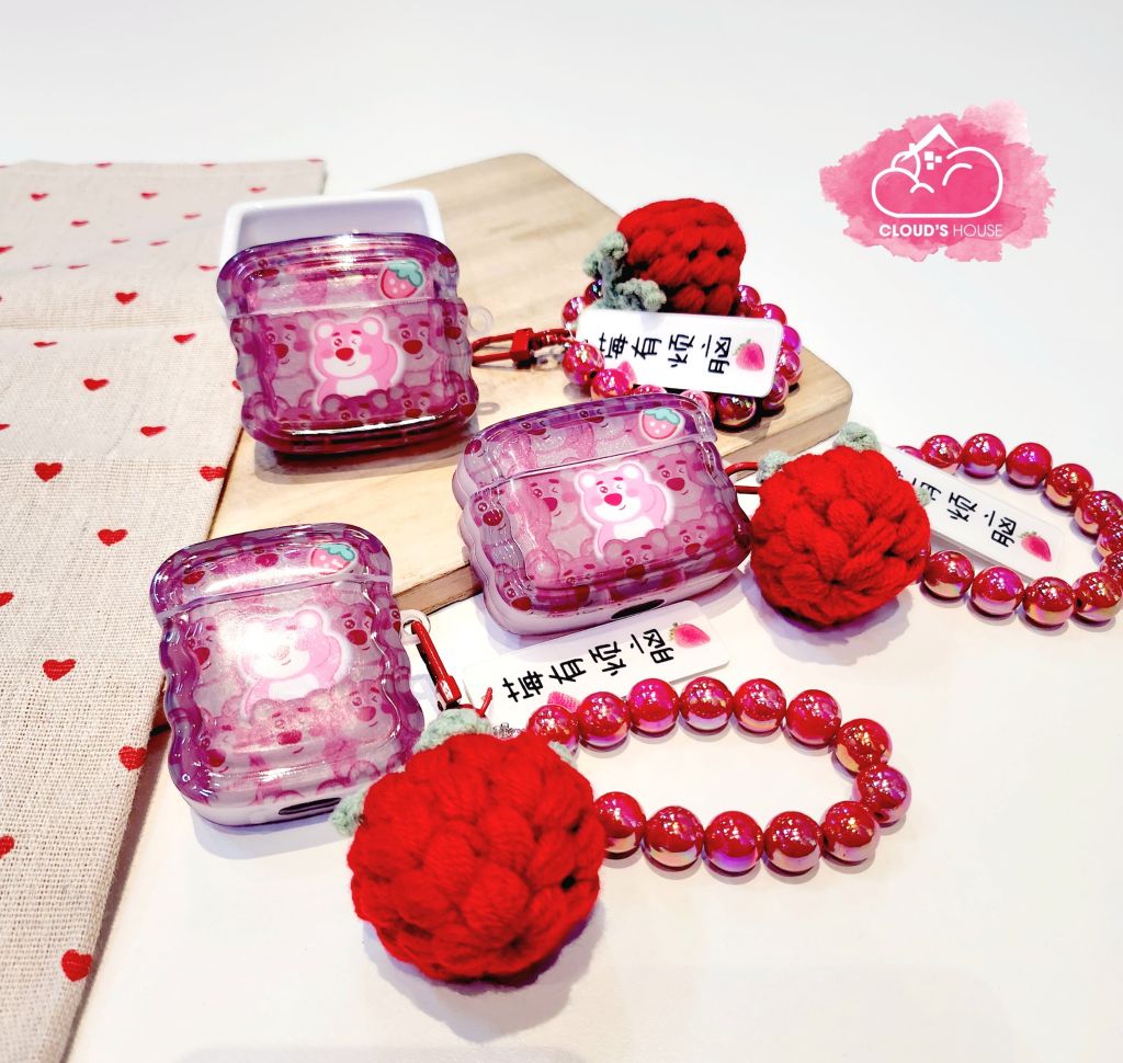 Cover Airpod Gấu dâu Lotso Chất dẻo gợn sóng Kèm móc khoá