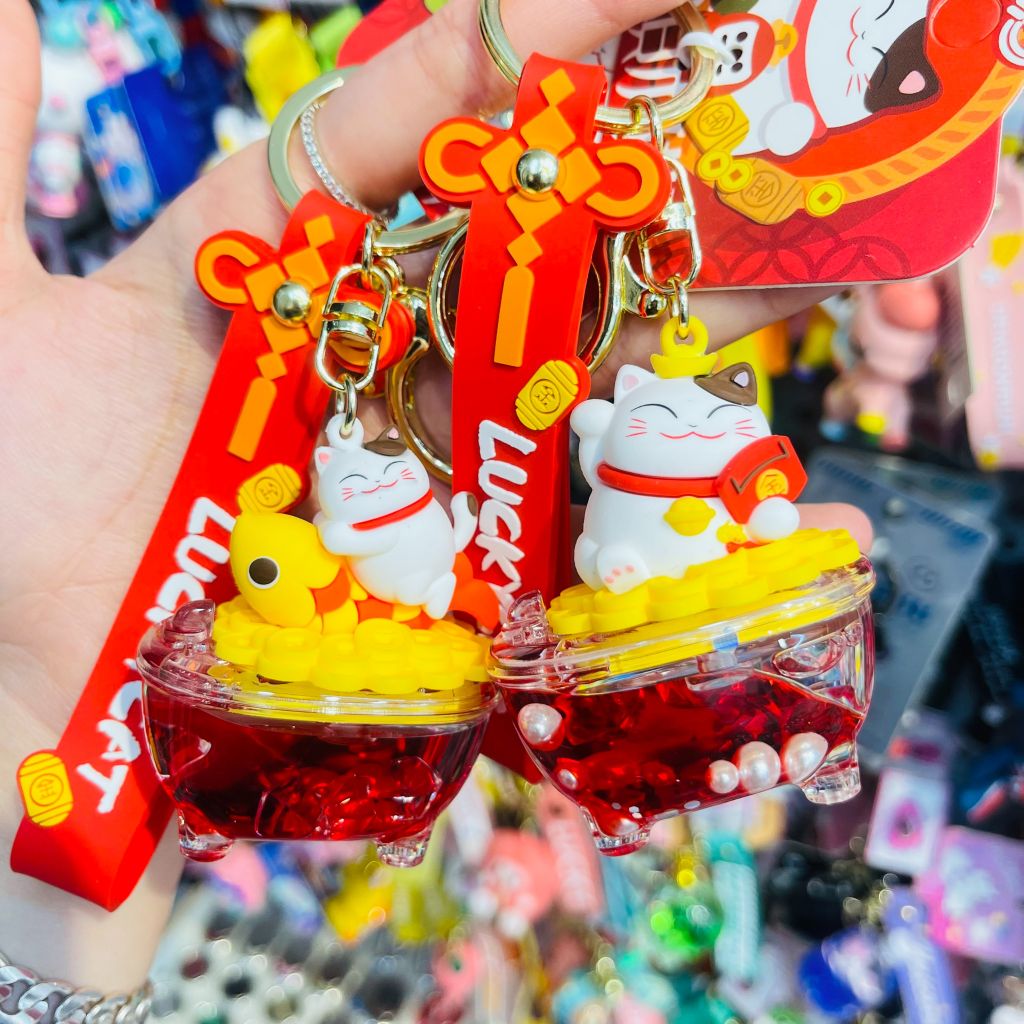 MÓC KHÓA MÈO ĐỎ THẦN TÀI - TÀI LỘC Bling Bling - TẾT