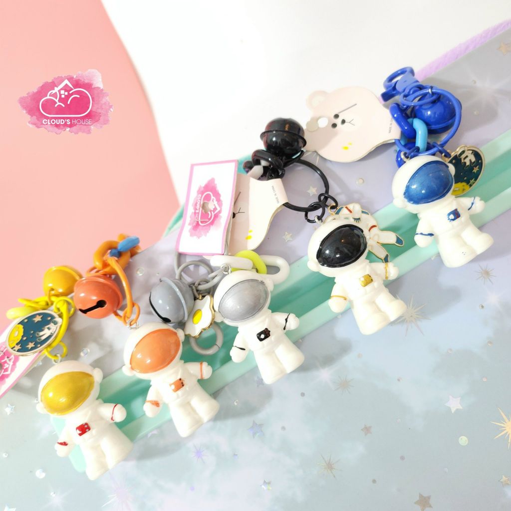 MÓC KHÓA Phi Hành Gia Mini kèm charm