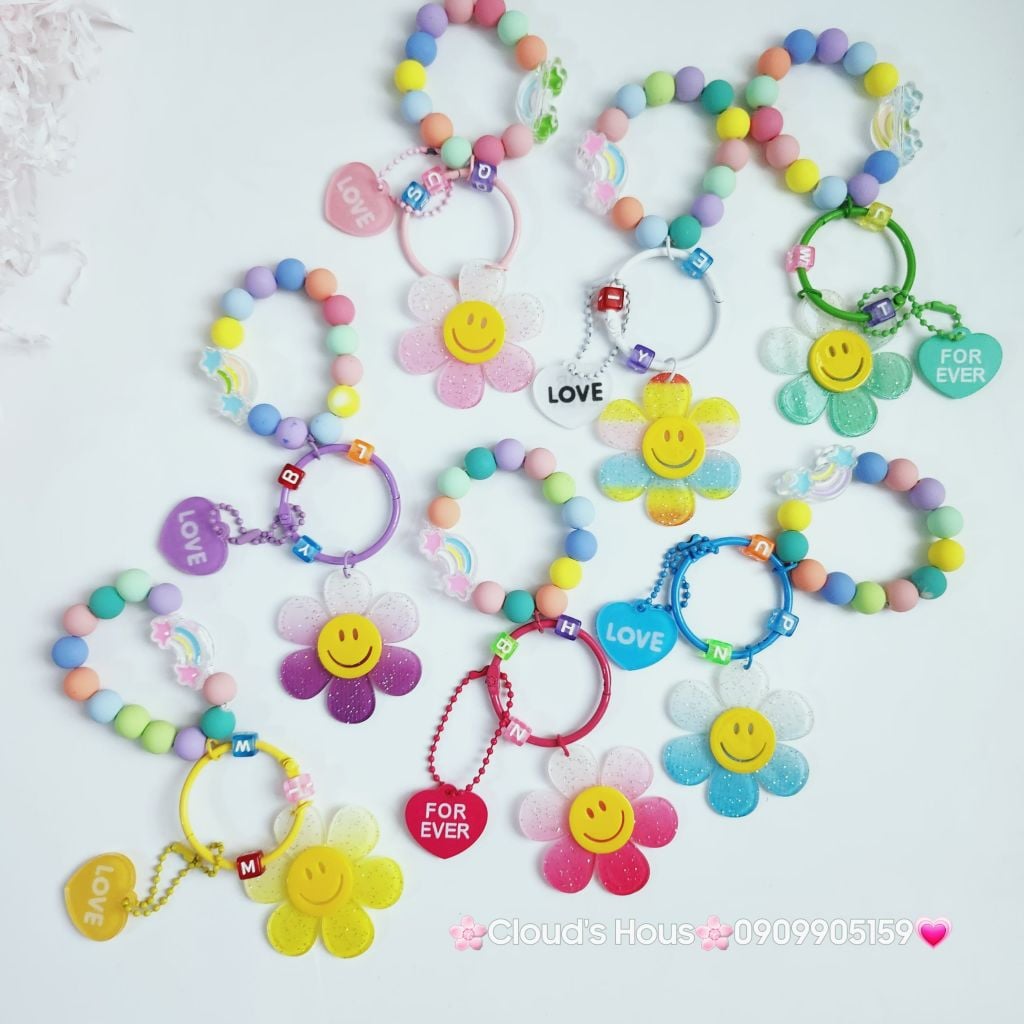 Vòng charm đeo tay hoạt hình kute Bông hoa Mặt Cười