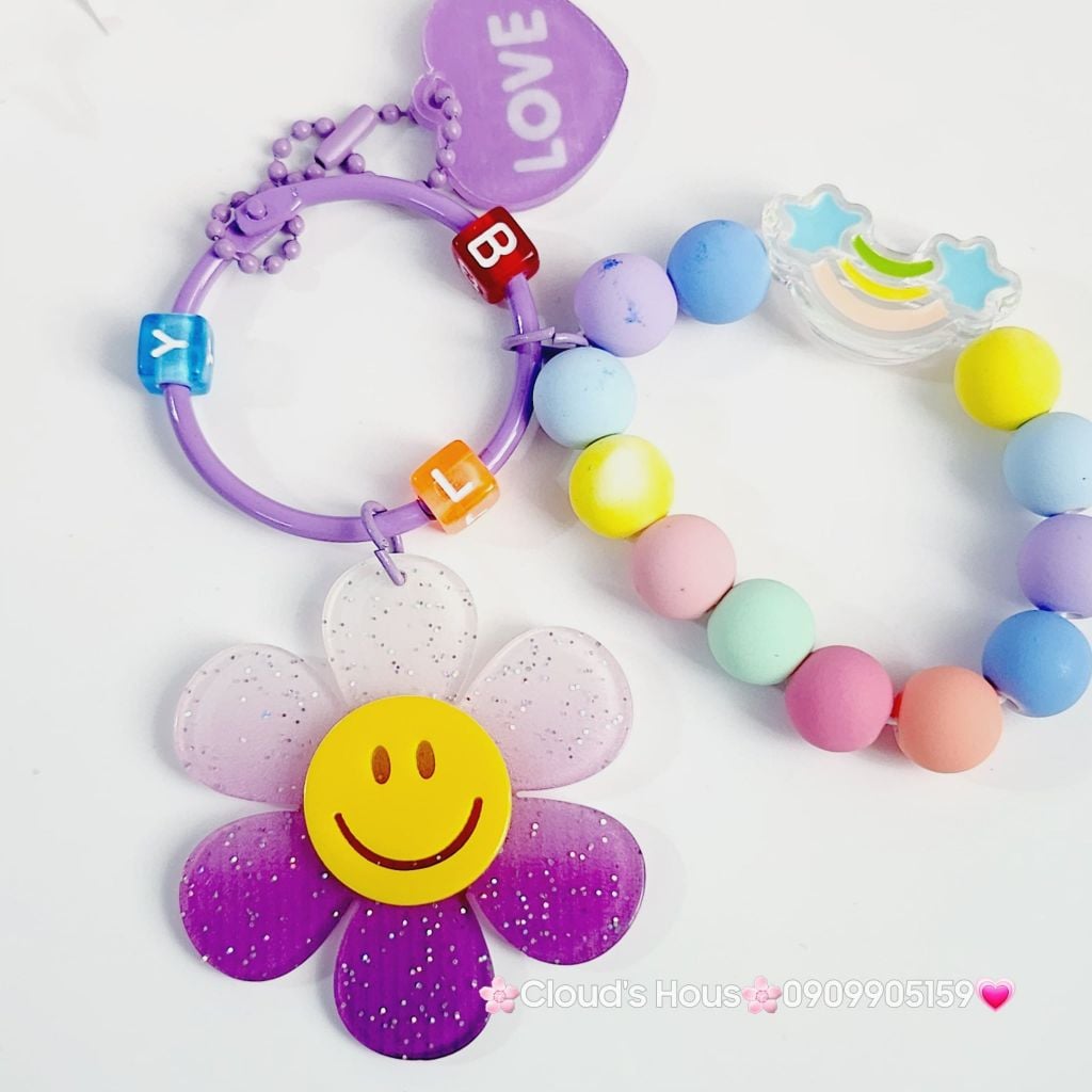 Vòng charm đeo tay hoạt hình kute Bông hoa Mặt Cười