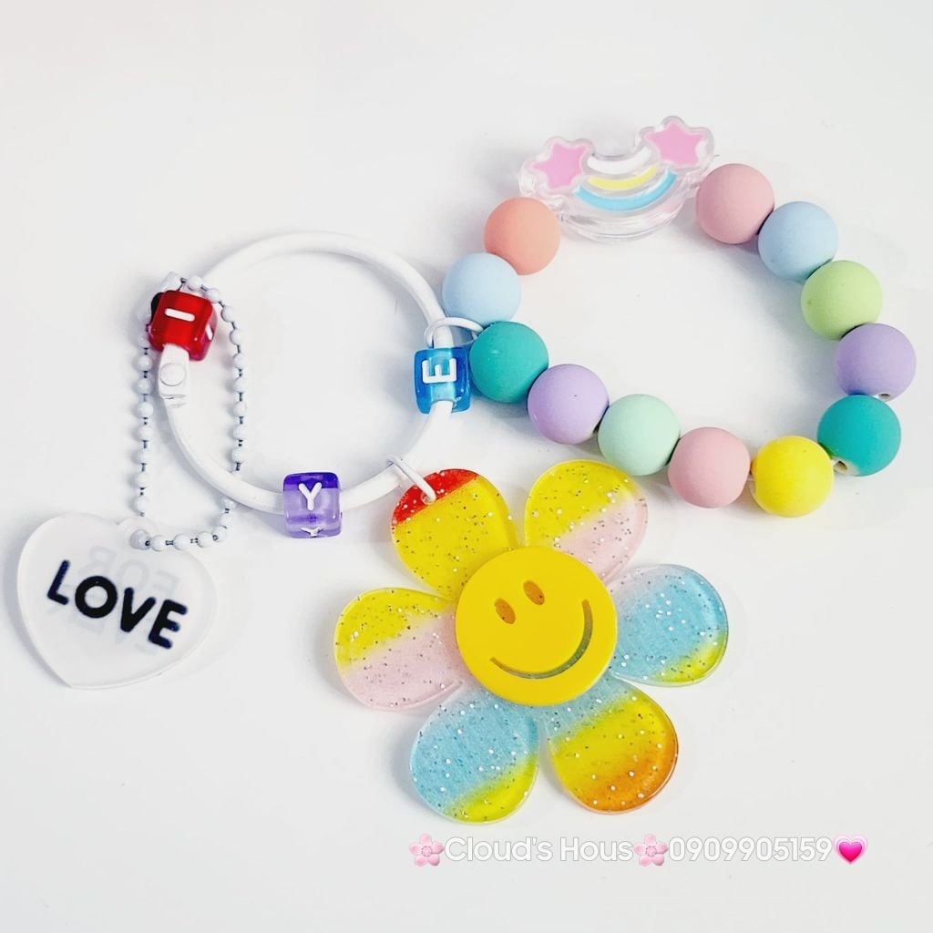 Vòng charm đeo tay hoạt hình kute Bông hoa Mặt Cười