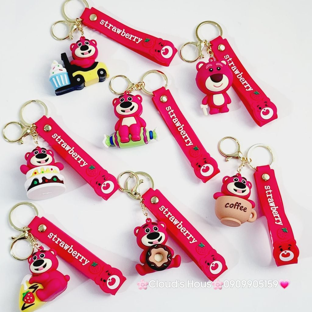 Móc khóa Gấu dâu Lotso đồ ăn & cầm gậy Strawberry