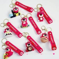 Móc khóa Gấu dâu Lotso đồ ăn & cầm gậy Strawberry
