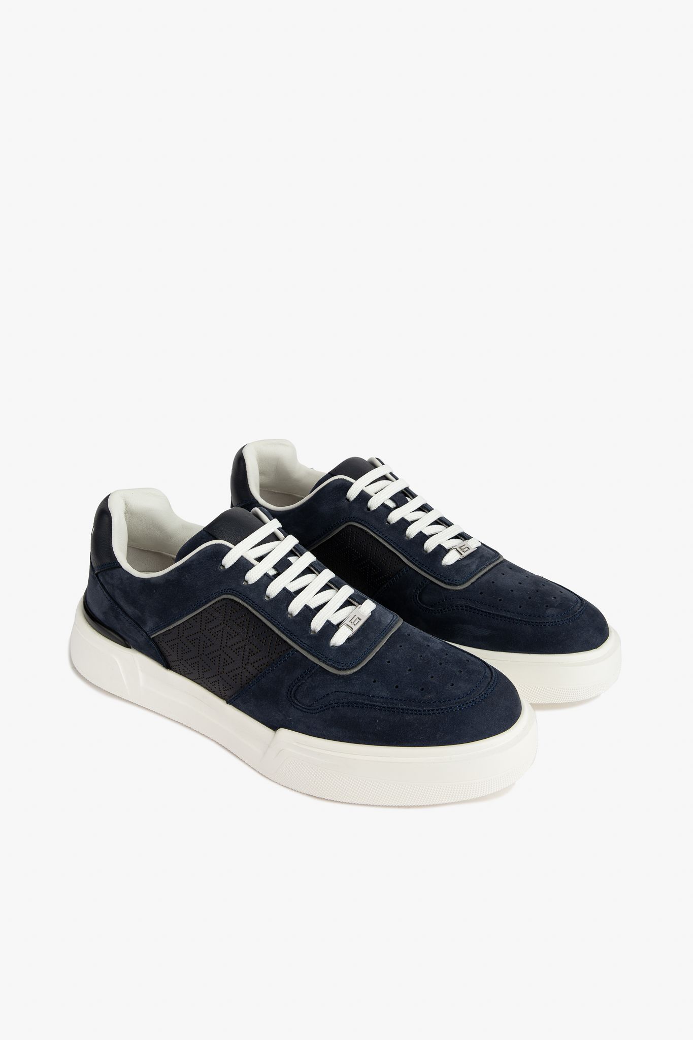 Xanh navy đậm