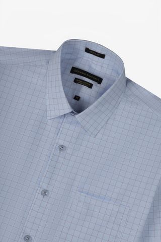 Xanh nước biển nhạt