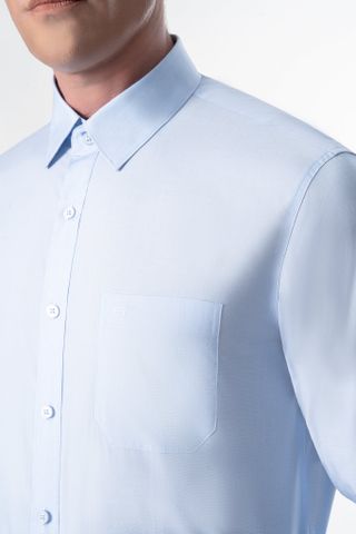 Xanh da trời nhạt