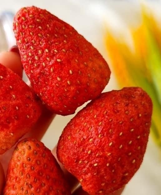 Dâu tây sấy thăng hoa