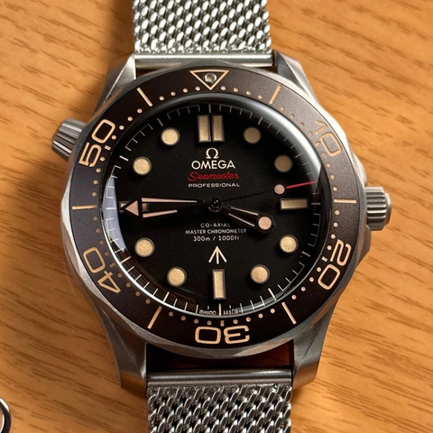 Đồng Hồ Replica Nam Omega Seamaster Diver 300M size 40mm Măt Đen