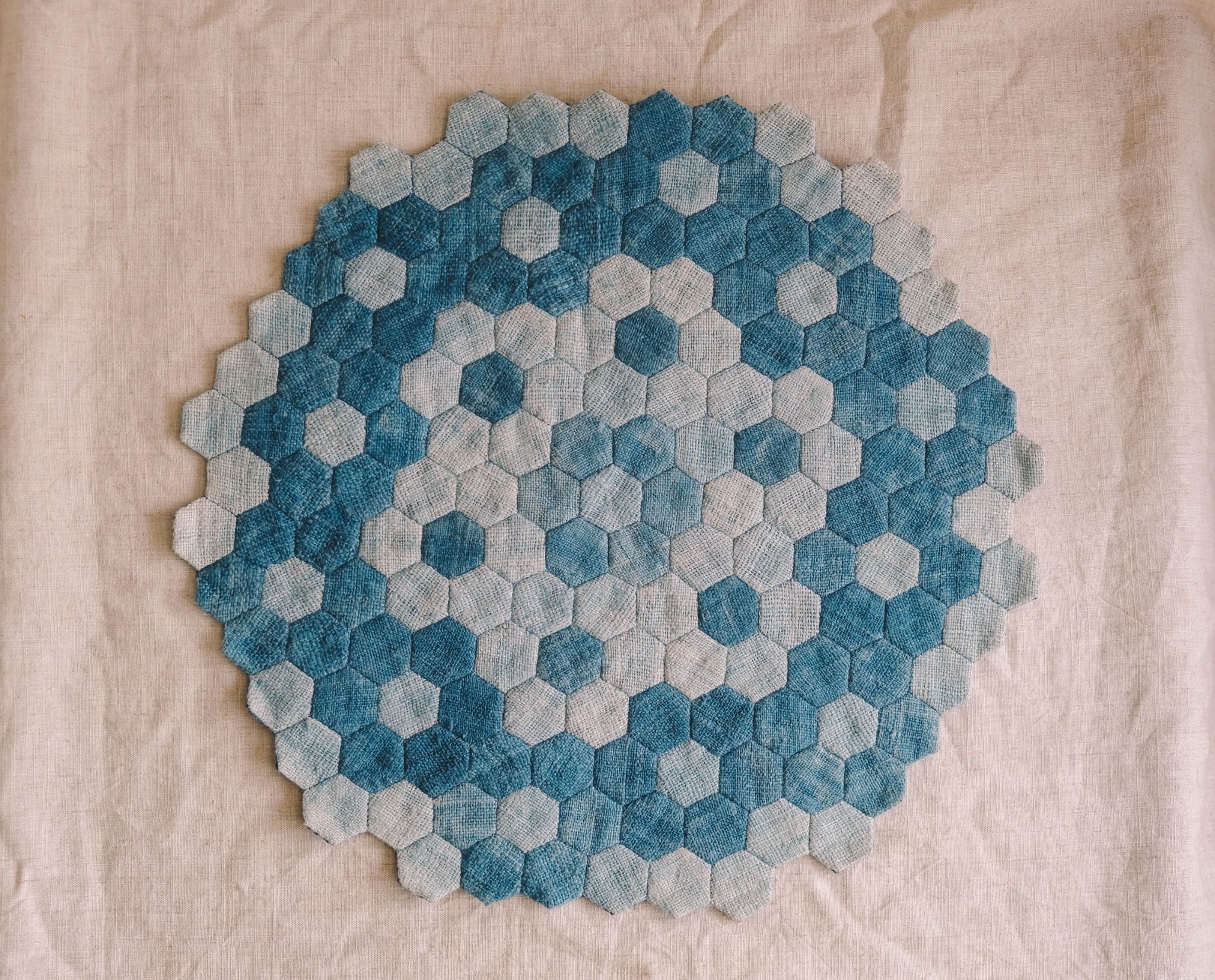 Flower-shape quilting placemat ( without edge)
