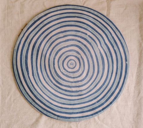  White and blue spiral placemat 