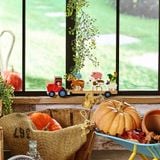  Máy kéo và xe kéo động vật bằng gỗ 