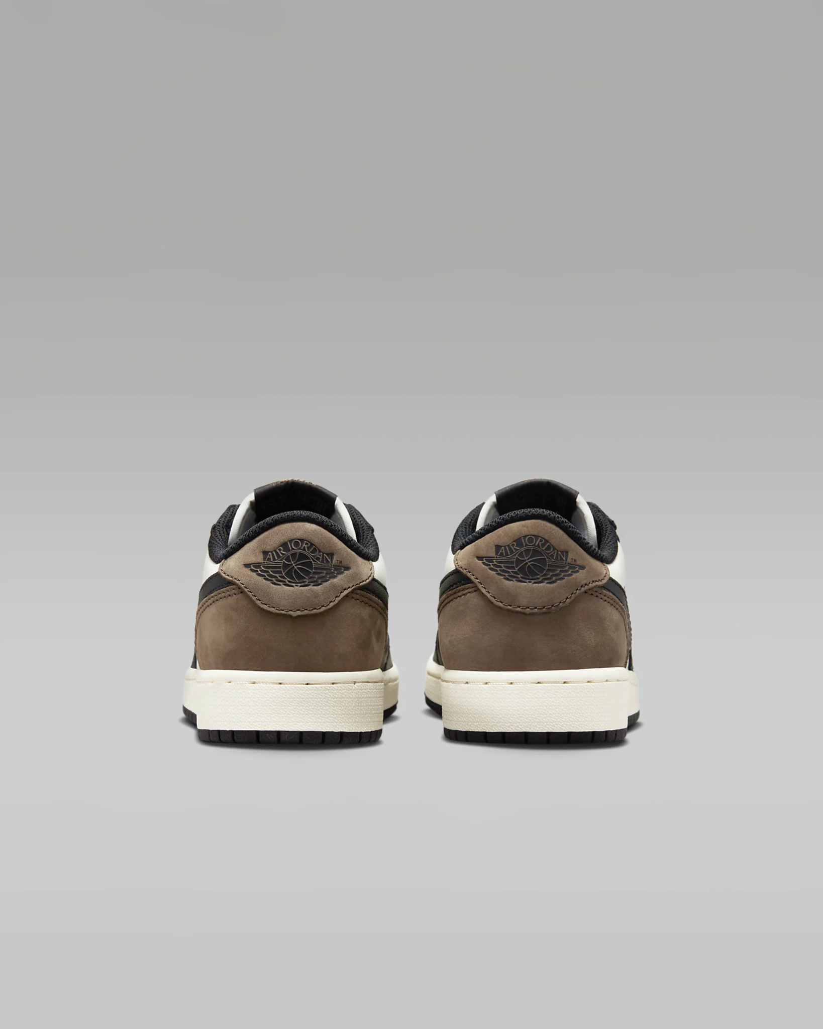 Nike Air Jordan Retro Low OG Mocha (GS) CZ0858-102