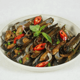  Ốc Móng Tay Xào Lá Quế - Stir Fried Razor Clam With Basil 