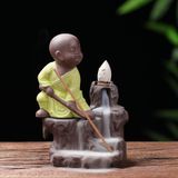  Thác khói trầm hương chú tiểu bằng gốm sứ CTM2 