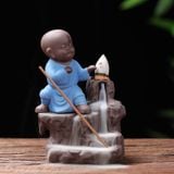  Thác khói trầm hương chú tiểu bằng gốm sứ CTM2 