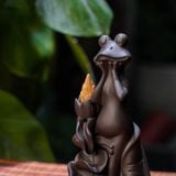  Thác khói ếch trên lá sen 