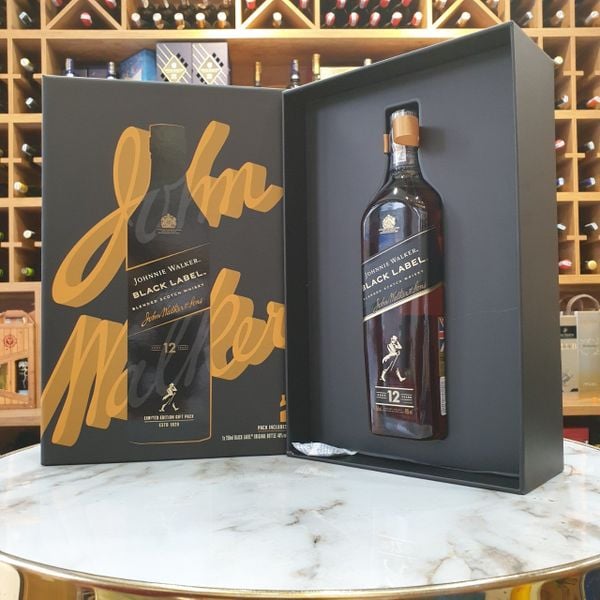Rượu Whisky Johnnie Walker Black Label 75Cl - Hộp Quà F22
