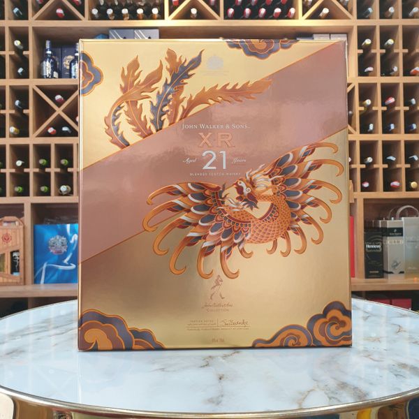 Rượu Whisky Johnnie Walker XR21 75Cl - Hộp Quà F24