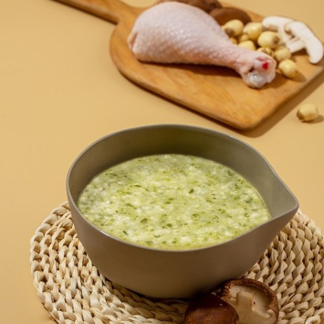  Cháo gà hầm hạt sen nấm hương 