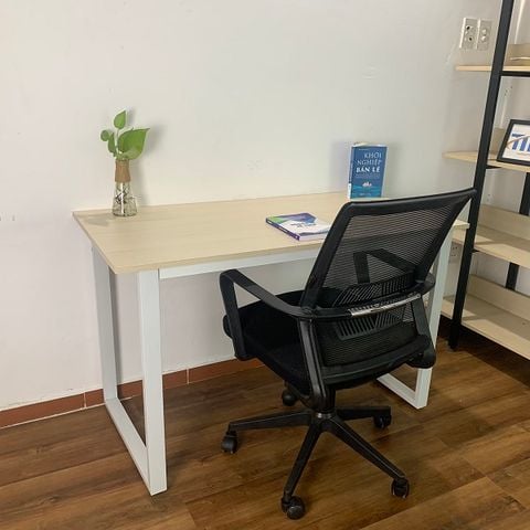 Bàn làm việc chân sắt chữ U đơn giản (Bàn dài 1m - 1m2) - Mặt 17mm MDF melamine - Chân sắt tĩnh điện 25x50mm - Thùng full phụ kiện 