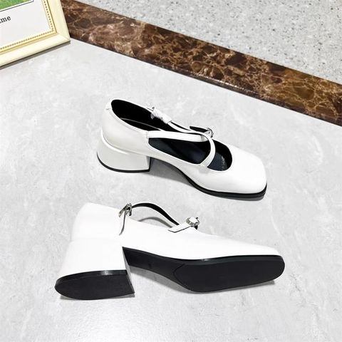  Giày DOUDOUWU 231B096 