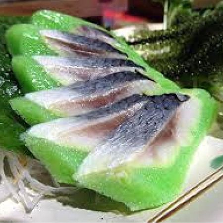 Cá Trích ép trứng wasabi 1kg (Màu xanh)