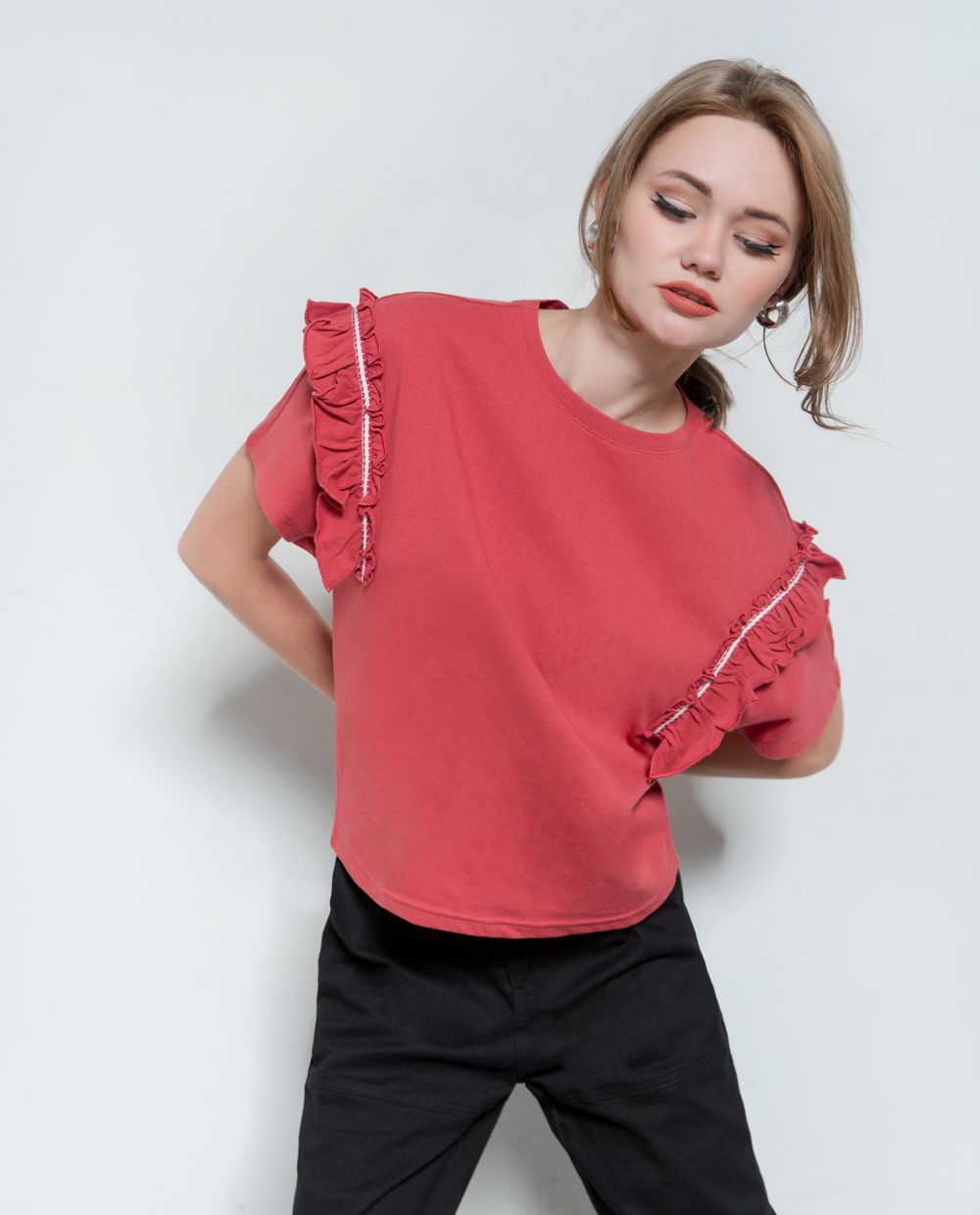 Áo thun kiểu sát nách