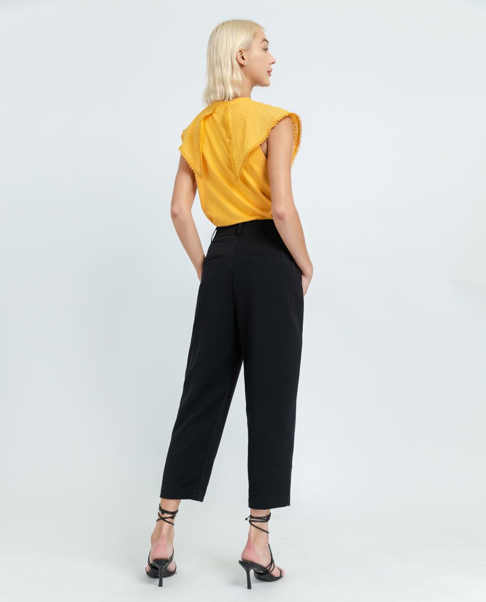 Áo thun kiểu sát nách 10206895