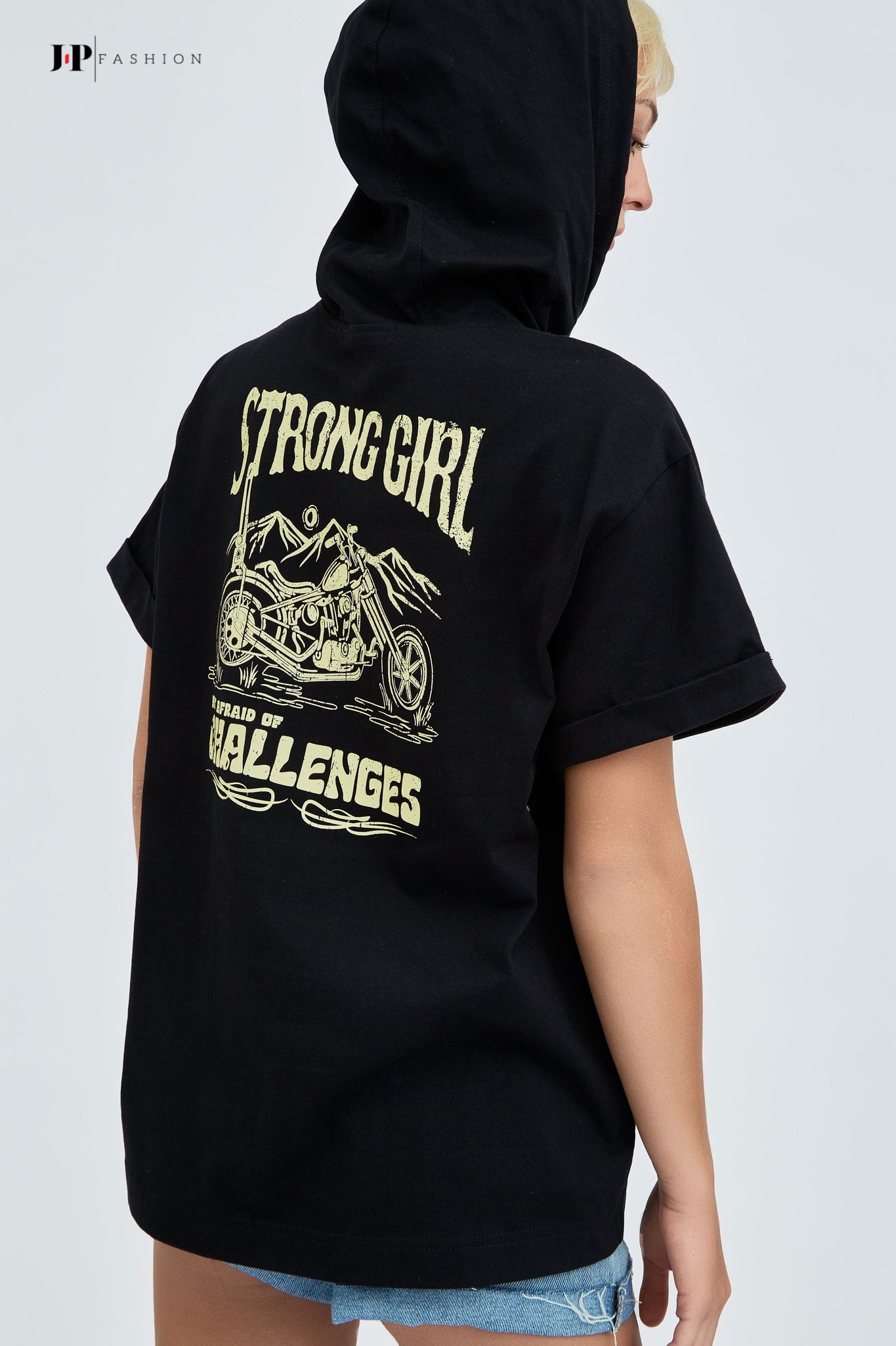 Áo thun nón form rộng