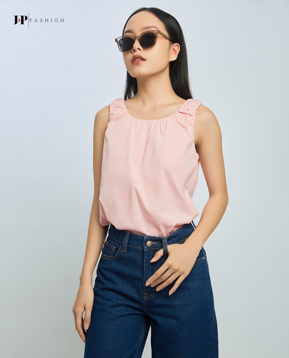 Áo sơ mi kiểu sát nách