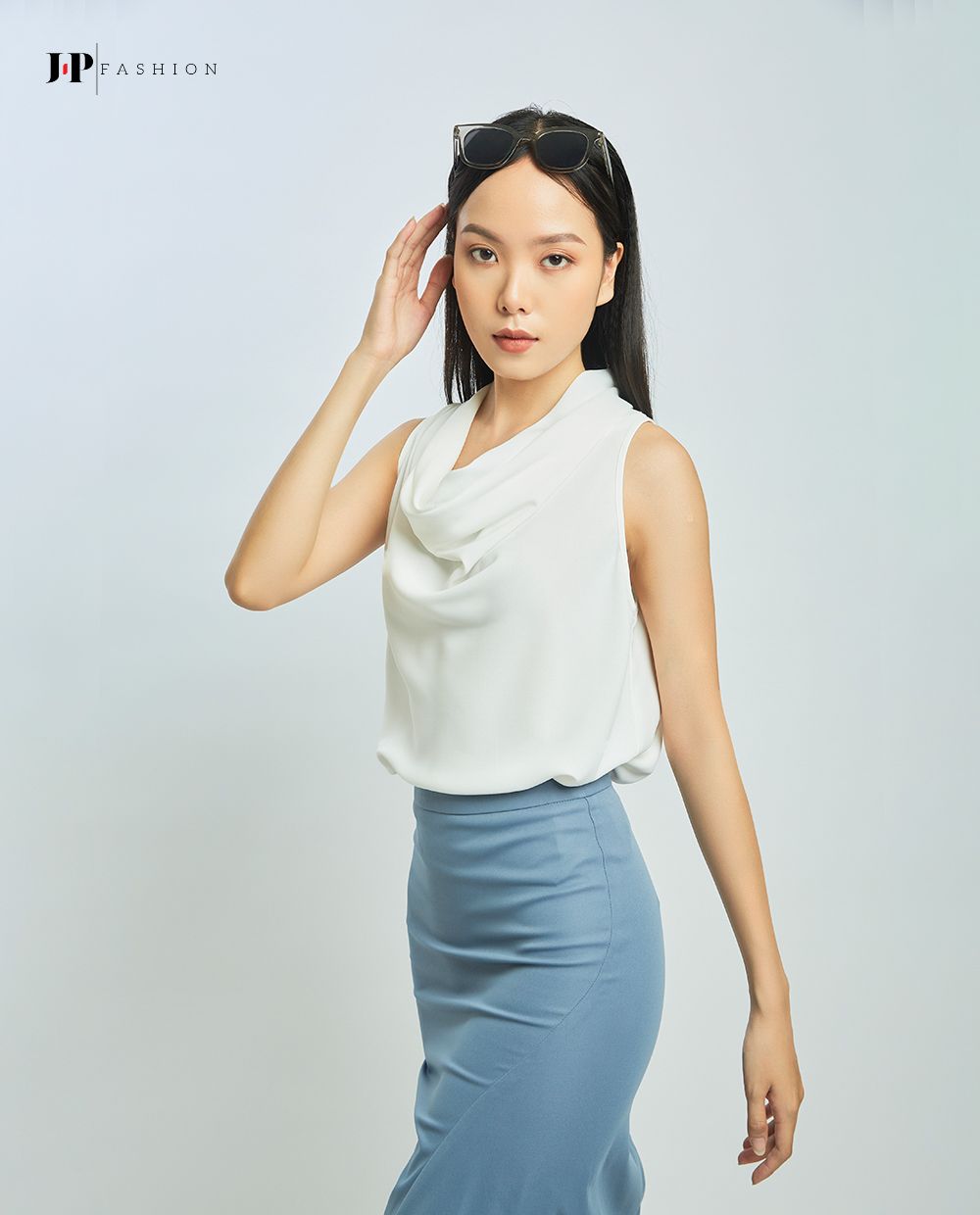 Áo sơ mi kiểu sát nách