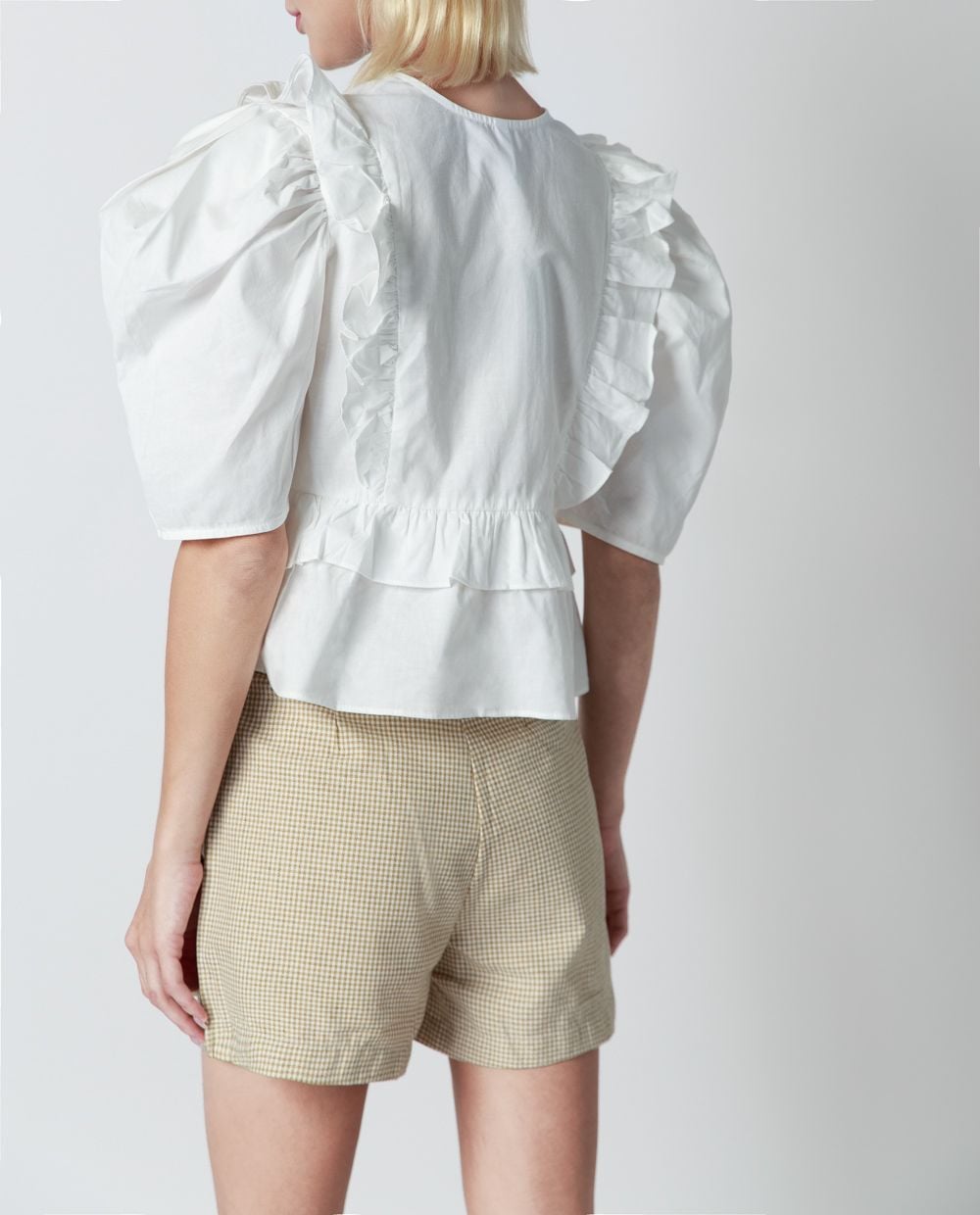 Áo sơ mi kiểu ngắn tay