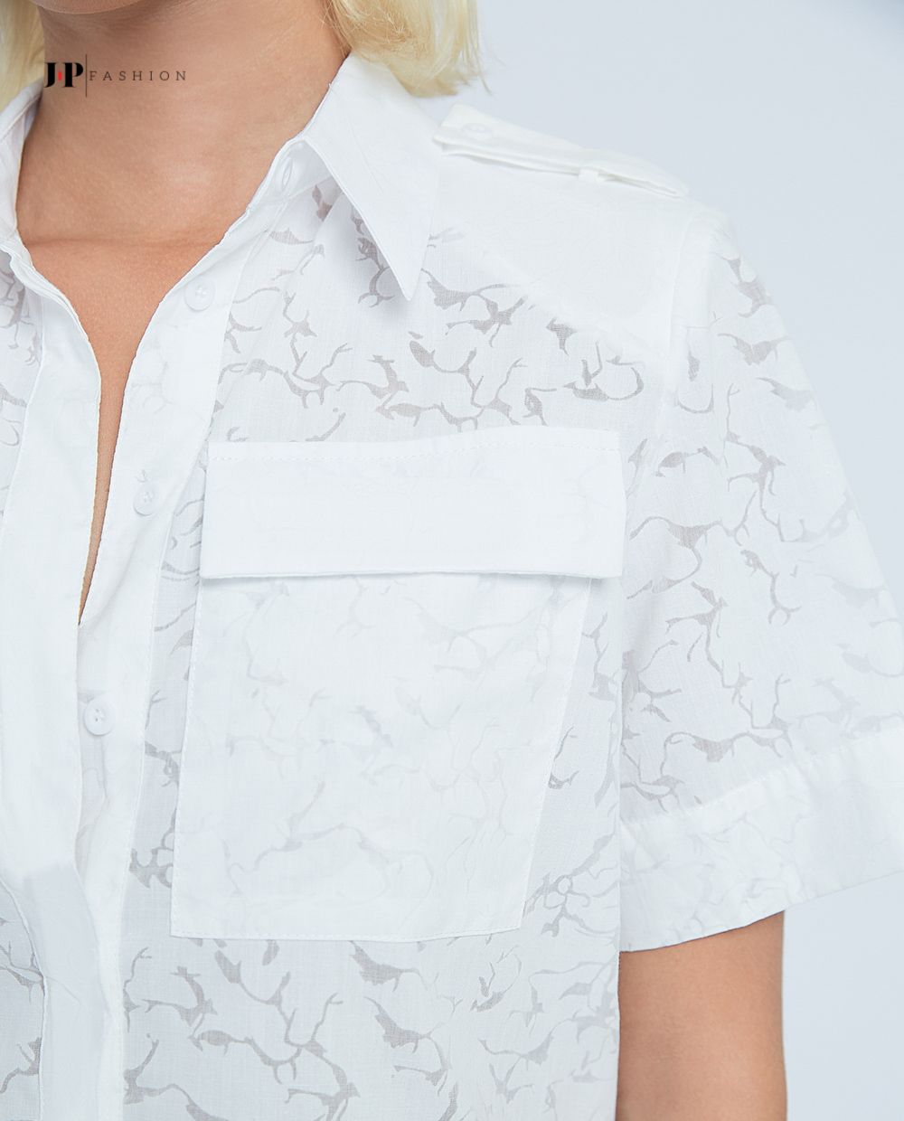 Sơ mi kiểu ngắn tay