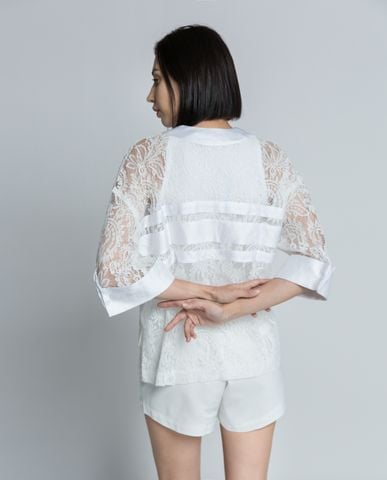 Áo khoác kiểu tay lở