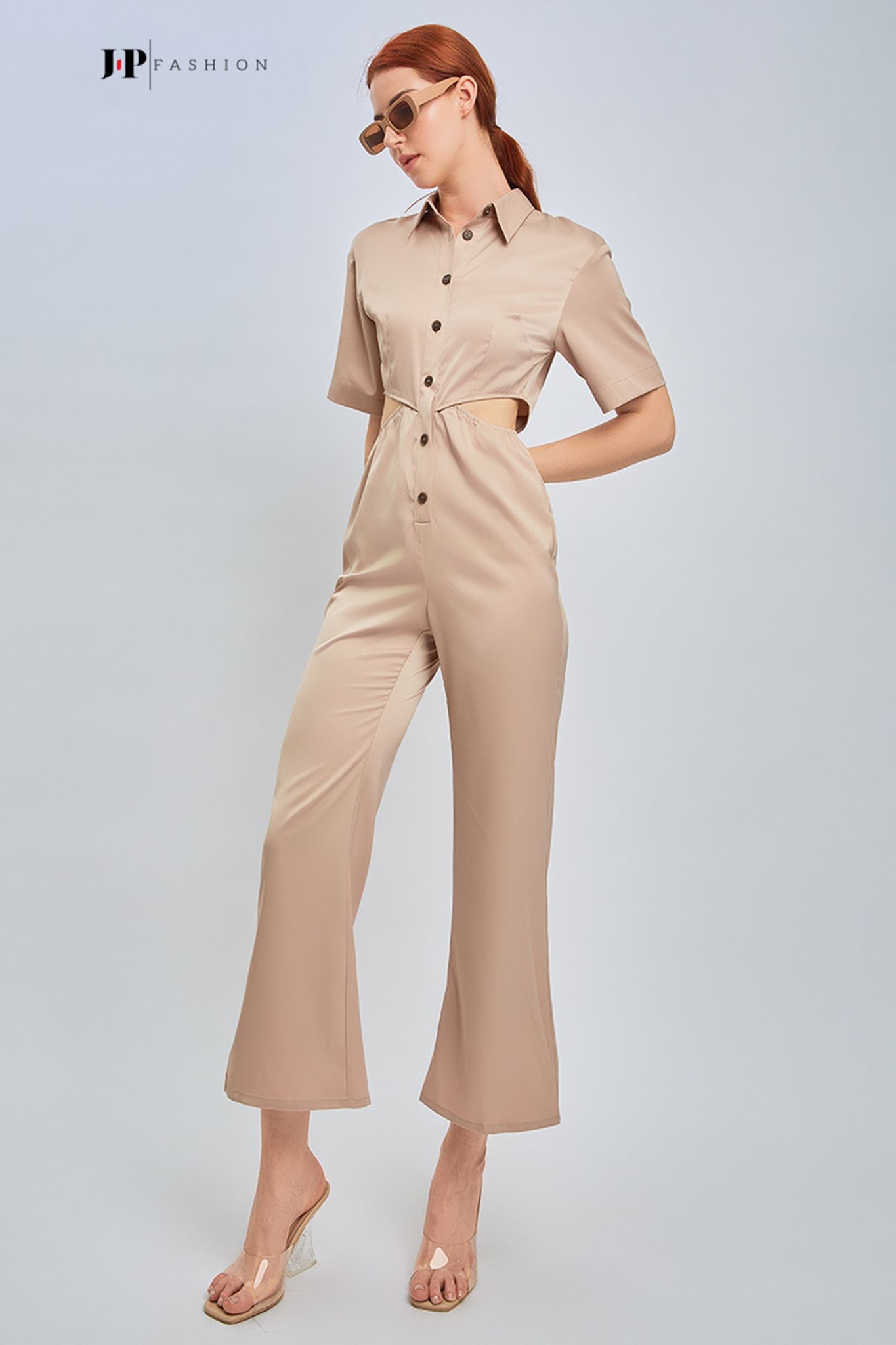  Jumpsuit dài ngắn tay 