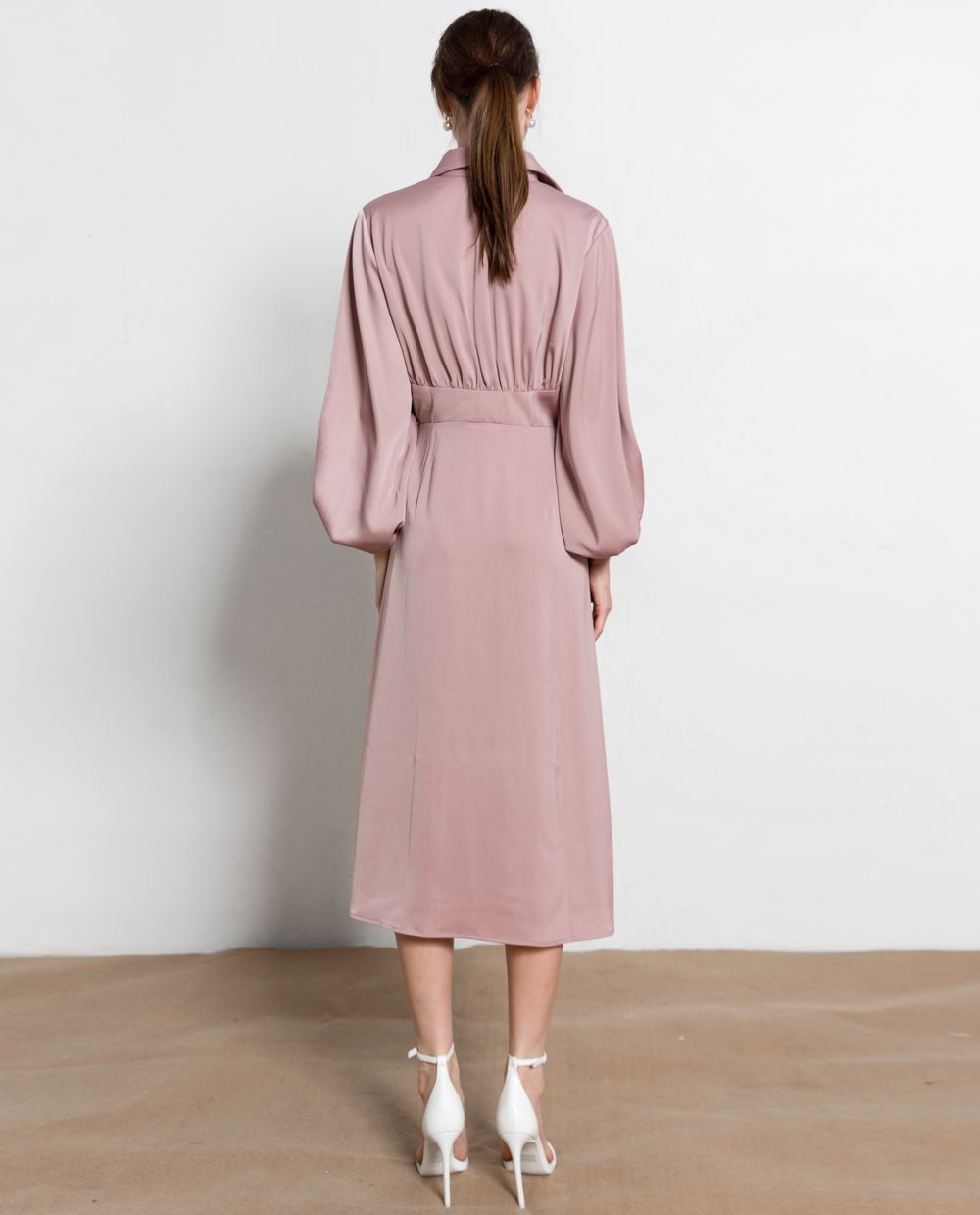 Đầm kiểu dài tay