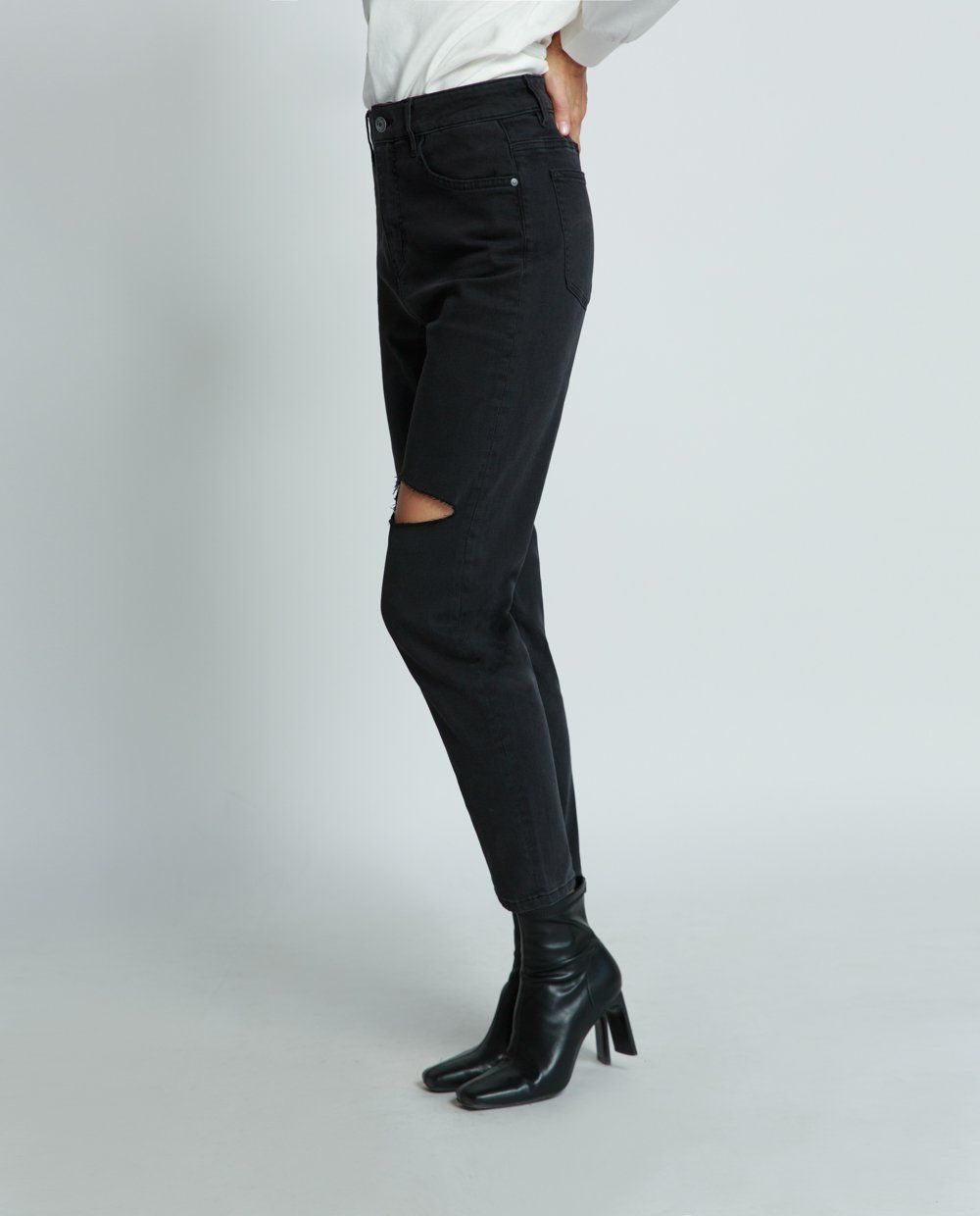 Quần jeans ống ôm
