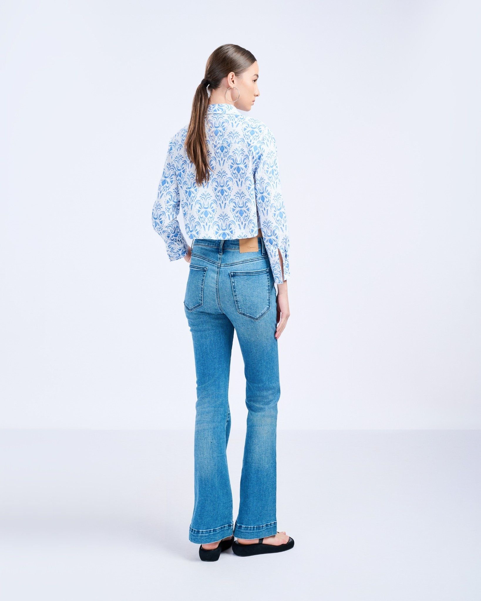 Sơ Mi Croptop 10611380