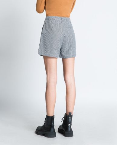 Quần short nữ